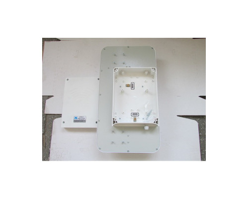 Nitsa-5 MIMO 2x2 BOX - антенна с боксом для модема LTE800/GSM900/GSM1800/LTE1800/UMTS900/UMTS2100/WiFi/LTE2600