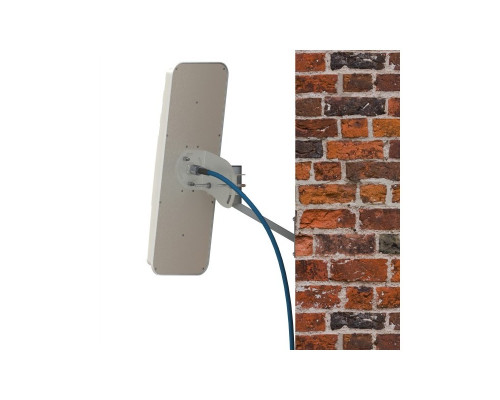 PETRA BB PS70 - широкополосная секторная антенна